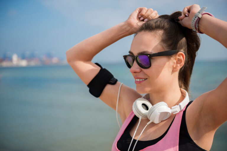 Esportes de verão: atividades ao ar livre e proteção contra o calor.